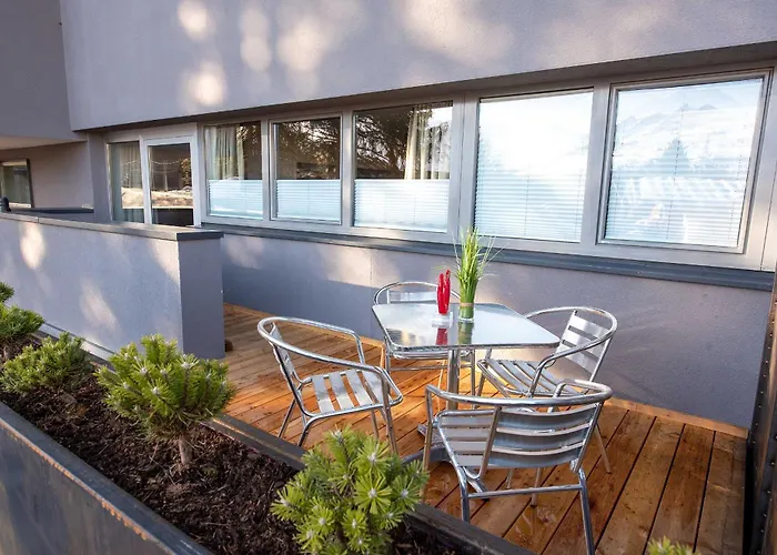 73 - Rosenquarz * Wald im Pinzgau